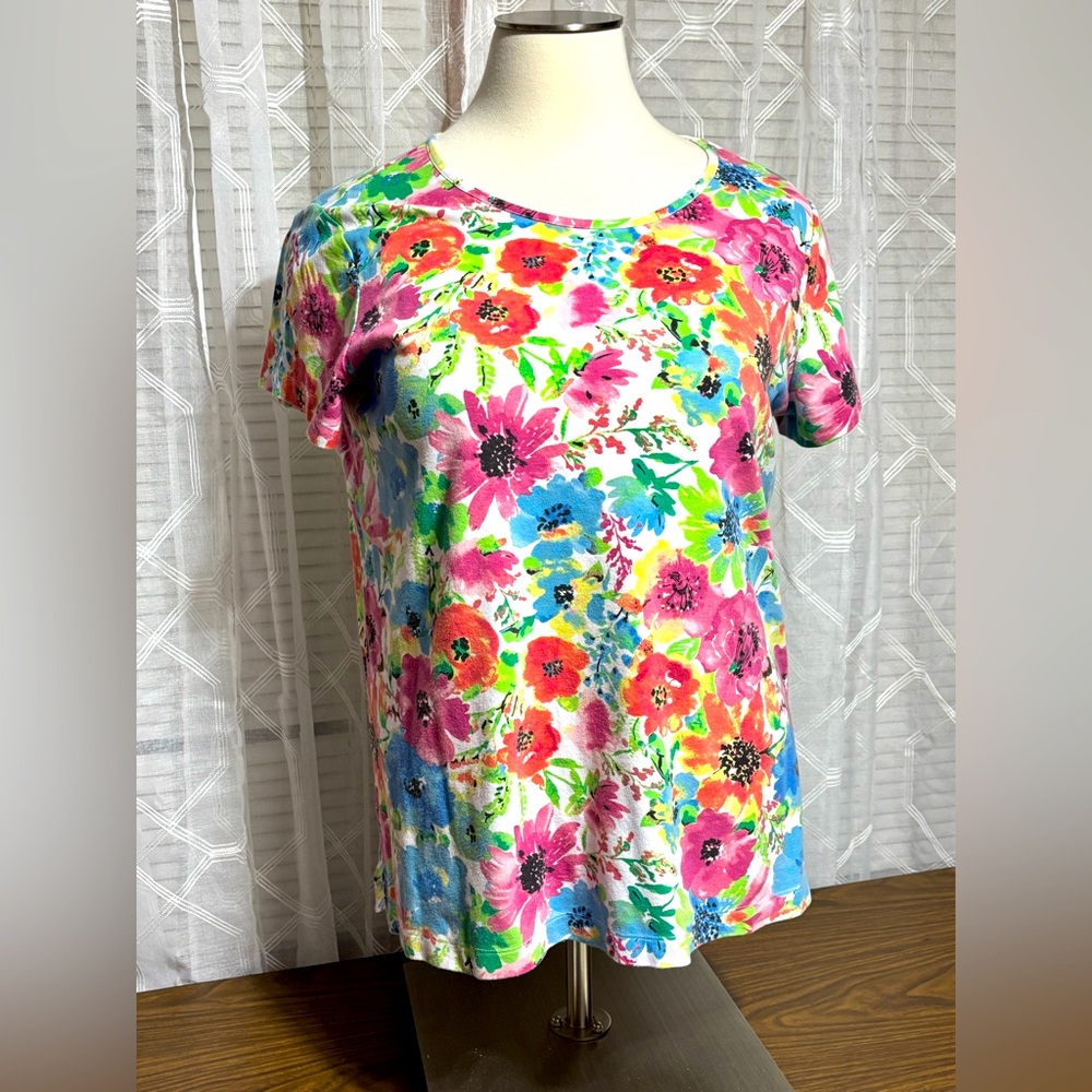 Blair 2X Multicolor Floral Short Sleeve Top Round neck 30”L 25” p2p